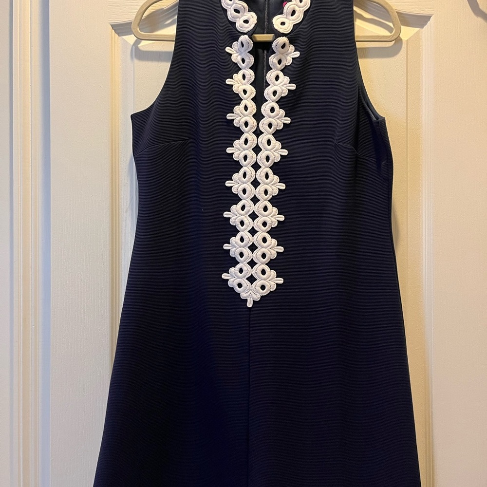 Lilly Pulitzer navy blue shift dress